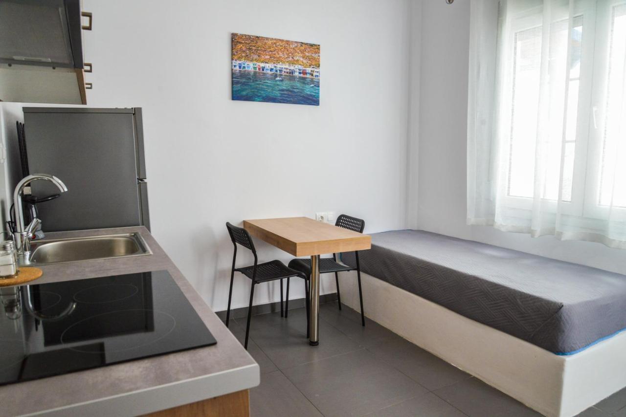 Tzoka'S Apartments Αδάμας Εξωτερικό φωτογραφία