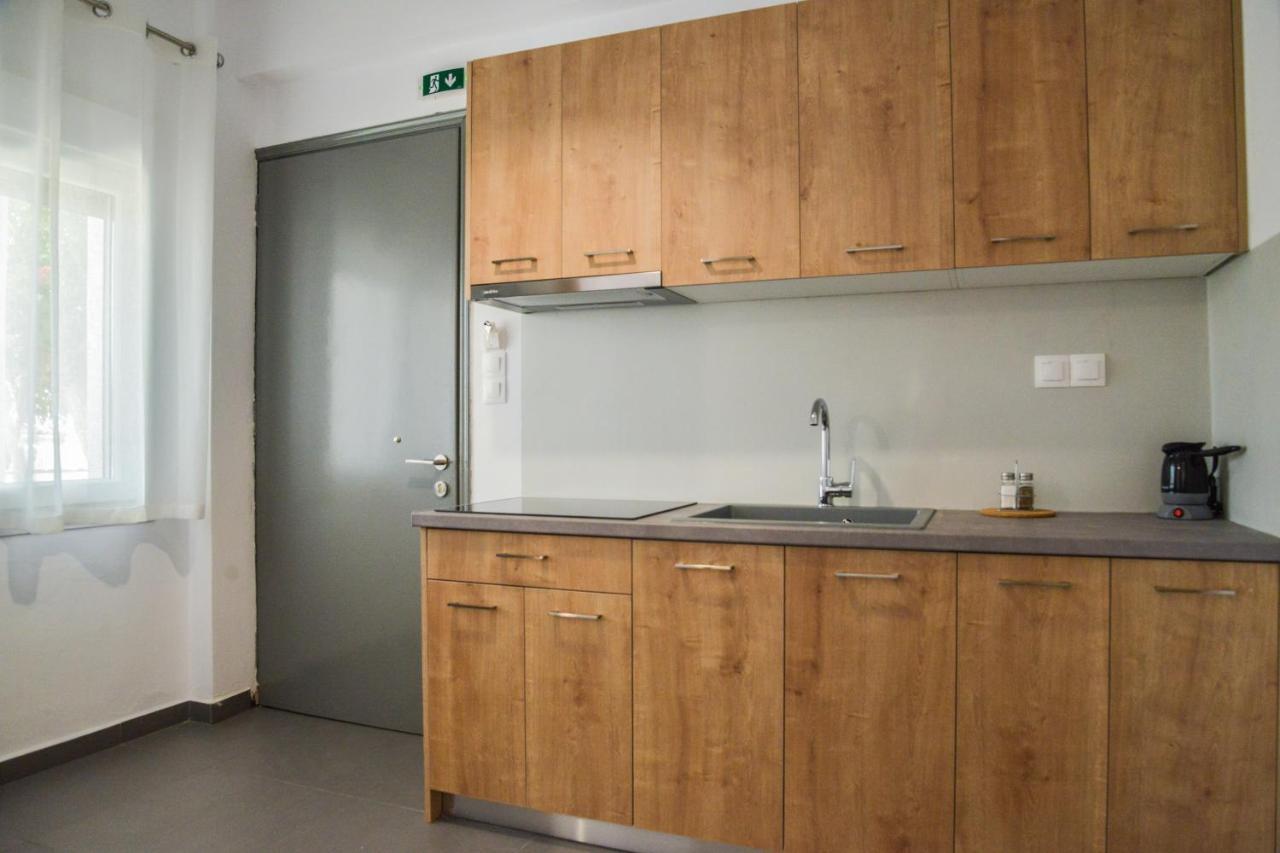 Tzoka'S Apartments Αδάμας Εξωτερικό φωτογραφία