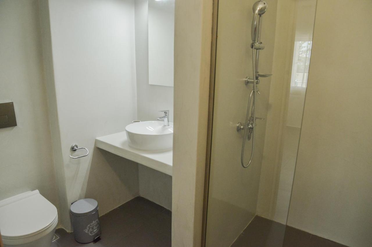 Tzoka'S Apartments Αδάμας Εξωτερικό φωτογραφία