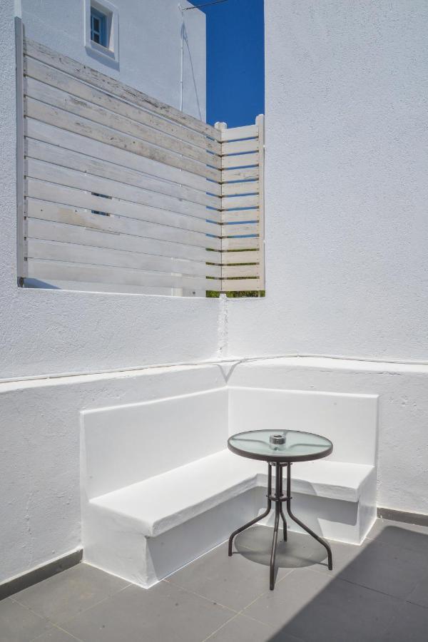 Tzoka'S Apartments Αδάμας Εξωτερικό φωτογραφία