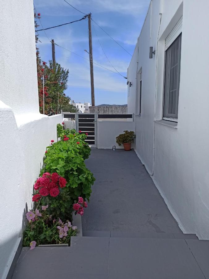 Tzoka'S Apartments Αδάμας Εξωτερικό φωτογραφία