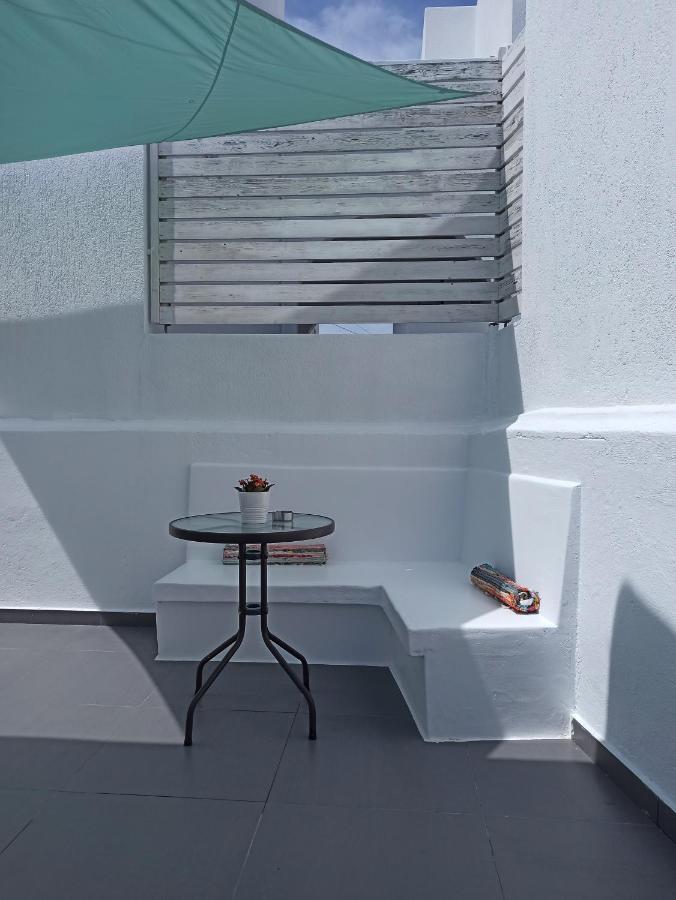 Tzoka'S Apartments Αδάμας Εξωτερικό φωτογραφία
